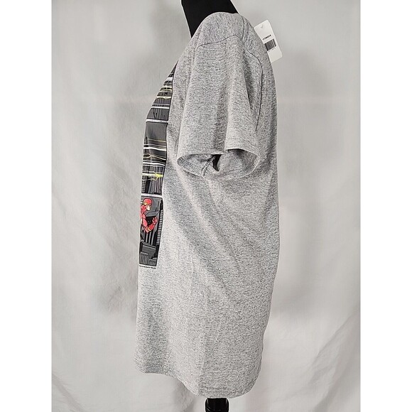 NWT DC Comics Superhero The Flash Grey Graphic Print Short Sleeve T-shirt Medium - Picture 5 of 6